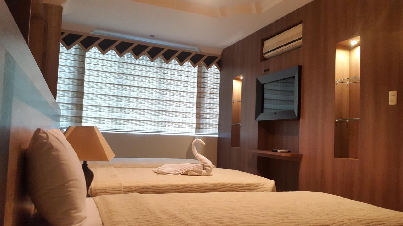 Atlantic Blue Hotel Γκουαγιακίλ Εξωτερικό φωτογραφία