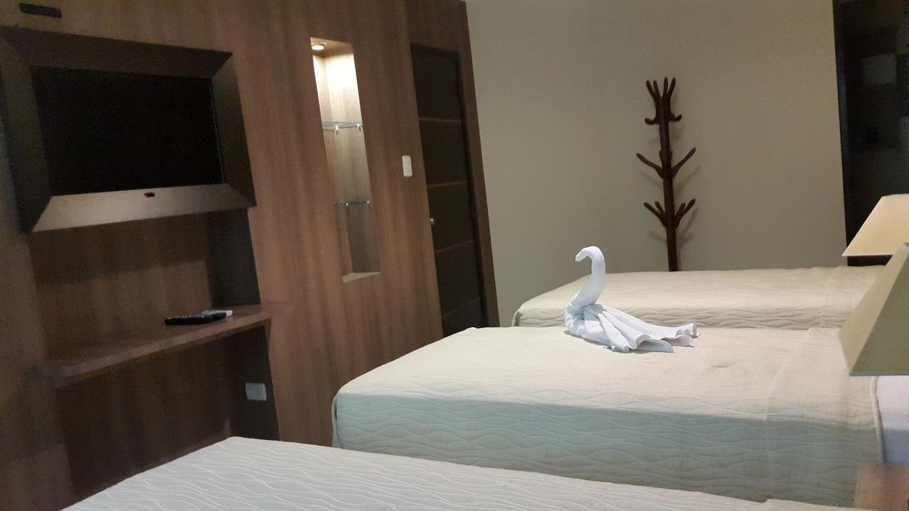 Atlantic Blue Hotel Γκουαγιακίλ Εξωτερικό φωτογραφία